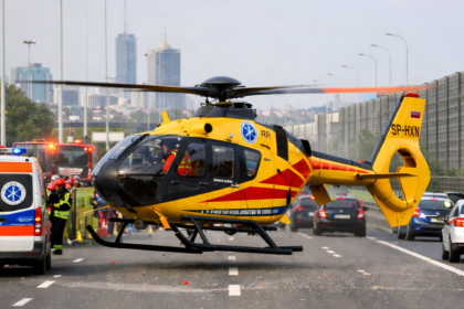 wypadek na S8 w Warszawie.