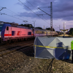 mężczyzna potrącony przez pociąg