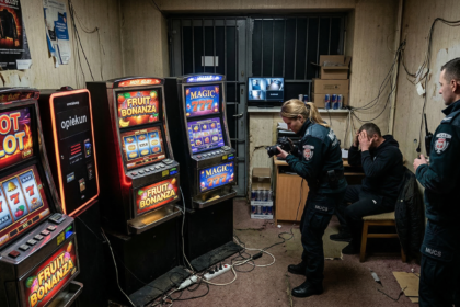 Nalot na nielegalne "hotspoty" w Warszawie