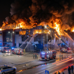 Paląca sie hala przy ull. Marywilskiej 44