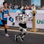 roboty szybsze od ludzi w biegu w pekinie